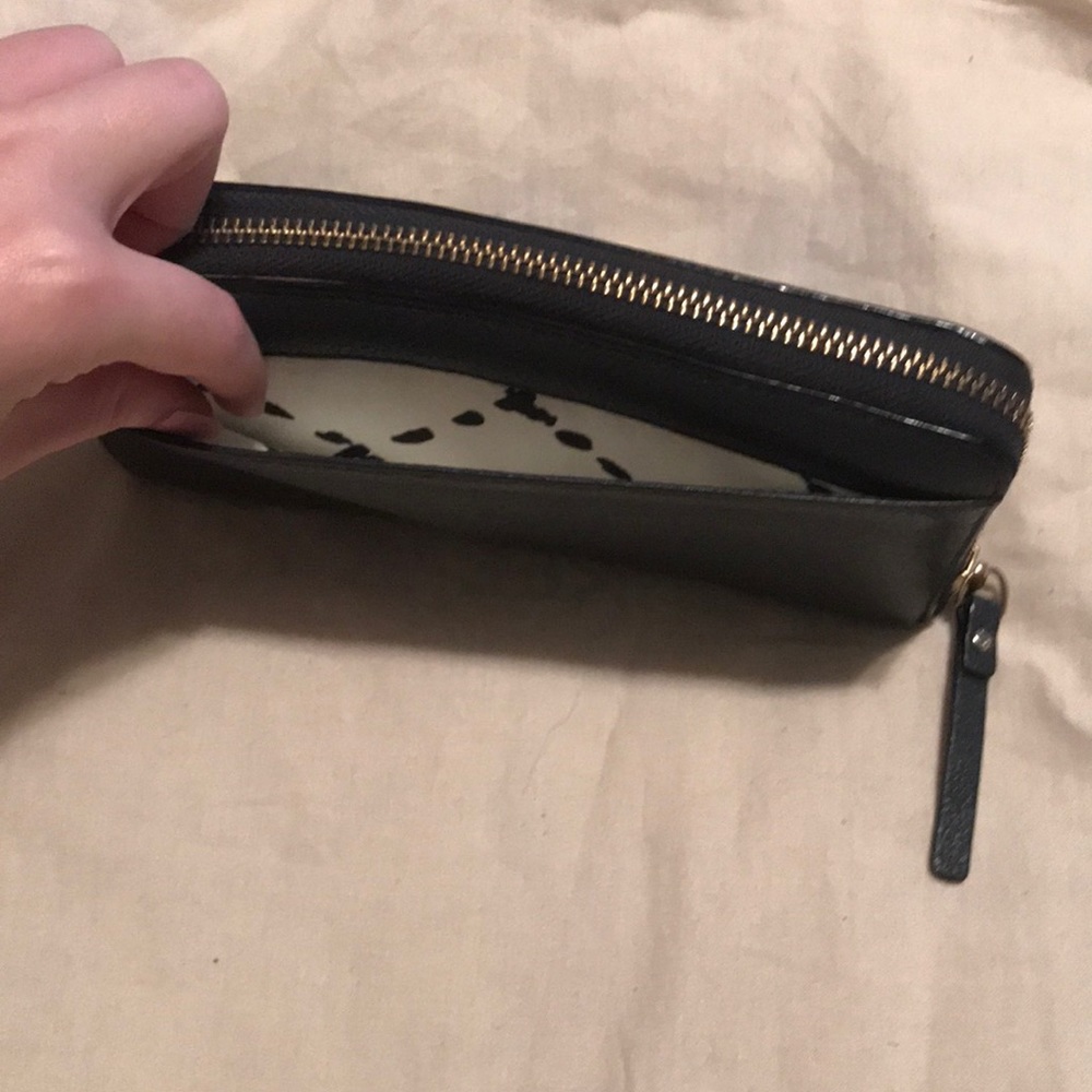 Kate spade New York wallet - Picture 3 of 4